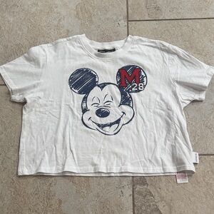 Disney Her Universe Cropped T-Shirt Mickey Mouse Size Small NEW